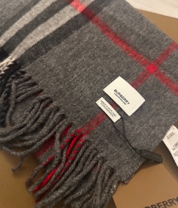 Burberry London scarf